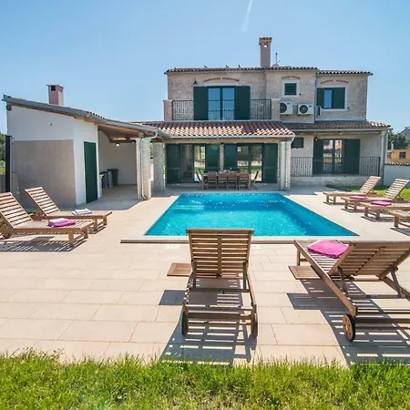 With A Private Swimming Pool Near The Sea Villa